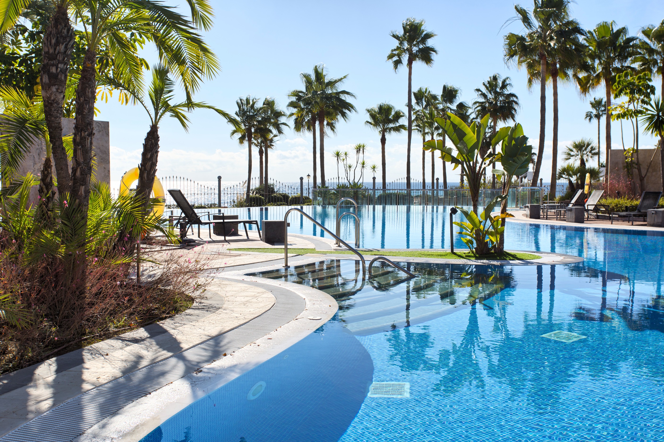 Nueva Milla de Oro, Estepona